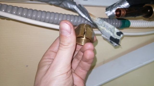 Кондиционер не охлаждает. Ещё одна причина.
