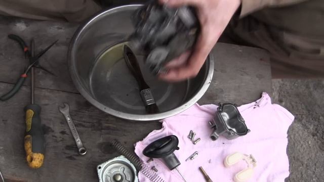 СВОИМИ РУКАМИ ► РЕМОНТ HONDA SCV LEAD 102CC смотреть онлайн