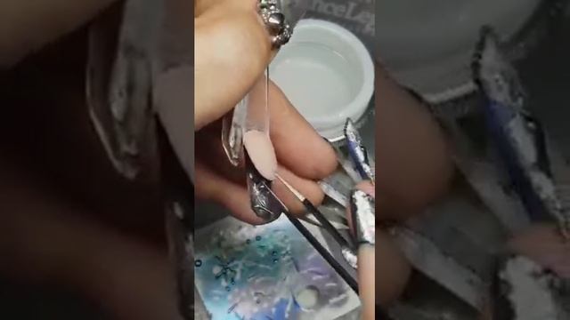 Блестящие нити или микс френч от Юлии Билей смотреть онлайн