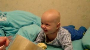 Прикол)) Как рассмешить ребёнка))))