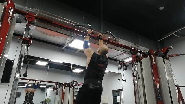 5 Подтягивания нейтральным+10кг смотреть онлайн