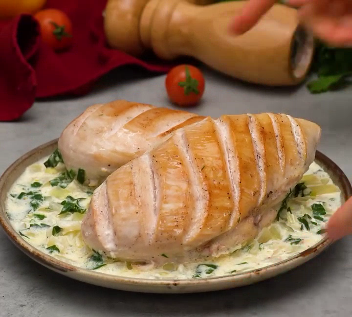 Самая сочная и вкусная куриная грудка за несколько минут
