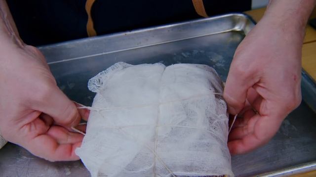 Lonzino Dry Cured Pork Loin Recipe - Glen & Friends Cooking - How To Cure Meat At Home смотреть онлайн