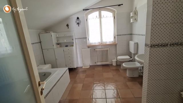 ⭕️Недвижимость в Италии - Вилла в Диано-Сан-Пьетро недалеко от моря смотреть онлайн