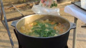 ОЧЕНЬ ВКУСНЫЙ ШУЛЮМ  В КАЗАНЕ НА ОГНЕ!! Узбекский рецепт