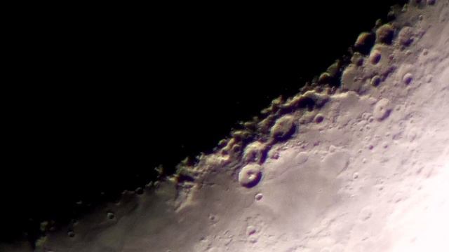 Moon Observing With Skywatcher 120mm Aachromatic Refractor Telescope смотреть онлайн