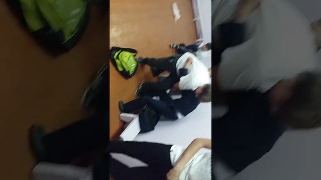 UFC ШКОЛА смотреть онлайн