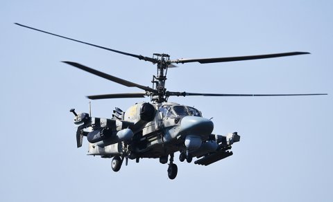 Минобороны показало ракетные удары вертолетов Ка-52 по позициям ВСУ