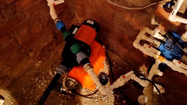 Подкачка давления воздуха в насосную станцию, ее гидроаккумулятор, ресивер, бак смотреть онлайн