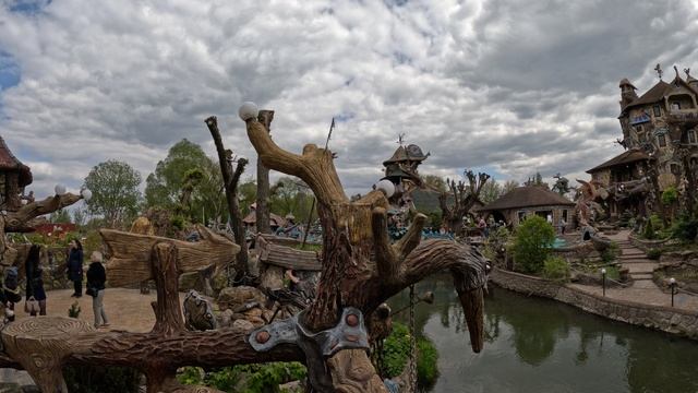 Козельск. Сказочная усадьба Вихляндия!