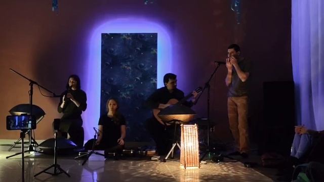 Флейта любви (индейцев), гитара и варган