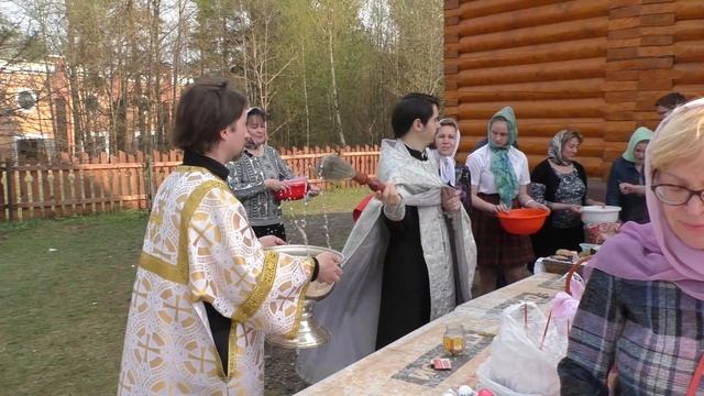 #доброхрам Великая Суббота 27 04 19, освящение кличей, о.Иоанн, Храм Святителя Филарета Московског смотреть онлайн