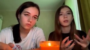 !!ВИДЕО НЕ МОЁ!! Полина и Лиза говорят с призраком?