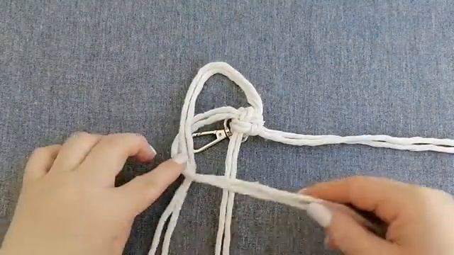DIY Macrame Tutorial  Keyring  Брелок для ключей  Макраме для начинающих_[360p]