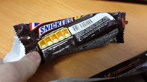 Какой выгодней сникерс купить? Большой или маленький?