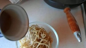 Быстро разогреть макароны или лапшу без микроволновки и сковороды