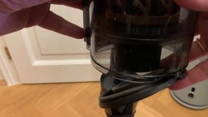 MIELE Triflex HX2 Cat & Dog Feinstaubfilter / Filter entnehmen, reinigen, wechseln