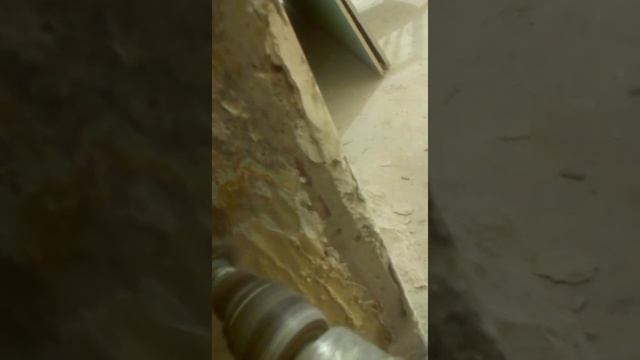 Снятие старой краски дрелью с цепью