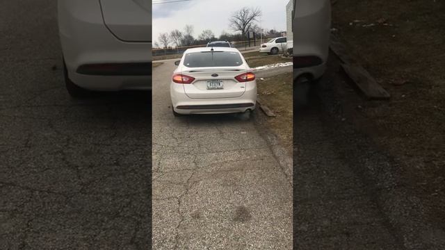 Cold Start: 2014 Ford Fusion 2.5 (Muffler Delete)