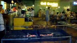 Вьетнам.Нячанг.Крокодил гриль на вертеле 22.05.2016 Food in Vietnam. Crocodile Grill