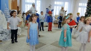 танец "Новый год у ворот" подготовительная к школе группа "Пчёлки"