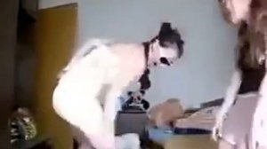 Вот это прикол с девкой Горячие девки беспредельничают перед камерой Жми и смотри !