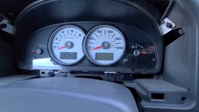 Ford Escape - INSTRUMENT CLUSTER LIGHT BULB REPLACEMENT (2001-2007) смотреть онлайн