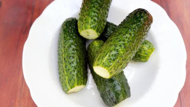 Огурцы малосольные