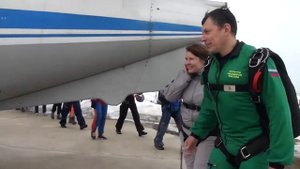 Мой первый прыжок с парашютом! Невероятные ощущения!!!!