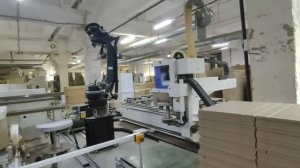 Робототехнический комплекс для мебельного производства