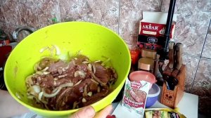 Мясо маринованное на сковороде! Очень вкусно! Советую посмотреть и приготовить!