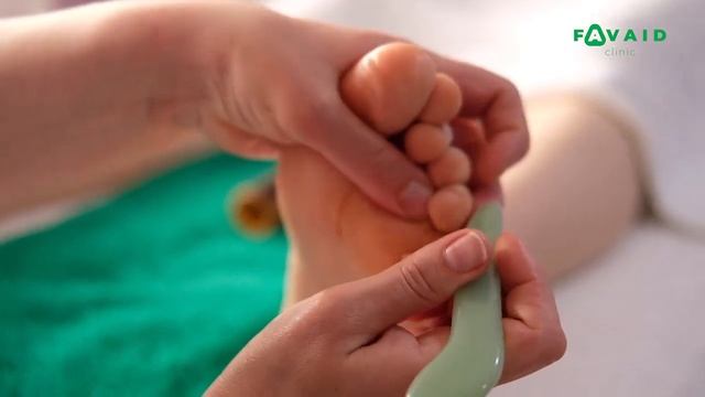 Рефлекторный массаж стоп.