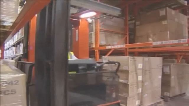 Toyota Vector VCE150A Very Narrow Aisle Forklift смотреть онлайн