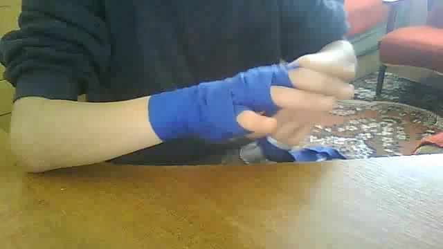 Как правильно намотать боксёрские бинты смотреть онлайн