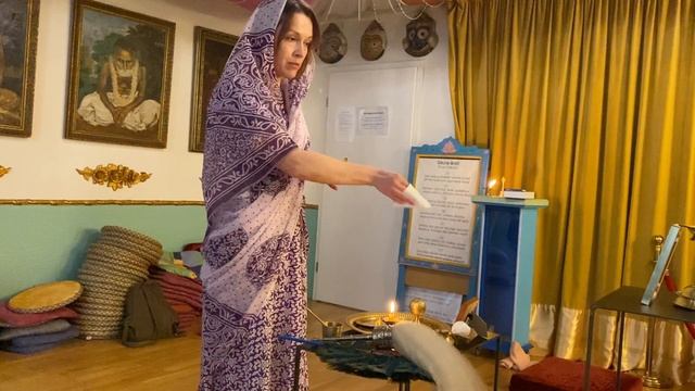 Как проводить Арати  для Шрилы Прабхупады // Wie man Arati für Srila Prabhupada durchführt