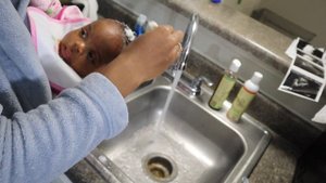 Newborn hair care Routine | How TO | First time Mom | PRODUCTS | TIPS & TRICKS |