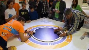 Соревнования сумо-роботов 10х10 на фестивале Робофинист 2015