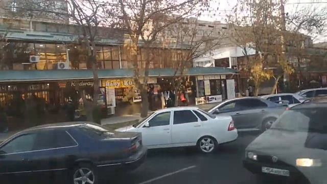 Тараз(Джамбул)проезд 8,9мкрн, Обзор перекрестка 5,7,9,10,мкрны, молочная кухня, рынок Кайкармет. смотреть онлайн