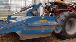 Carraro 5800 Supertigre Imants JNC 170 freesbak zand in grond zaaibed frezen in chrysanten kwekerij
