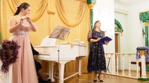 Татьяна Рубинская исполняет романс Ипполитова-Иванова "Жёлтенькая птичка". Ф-но — Лидия Пегова.