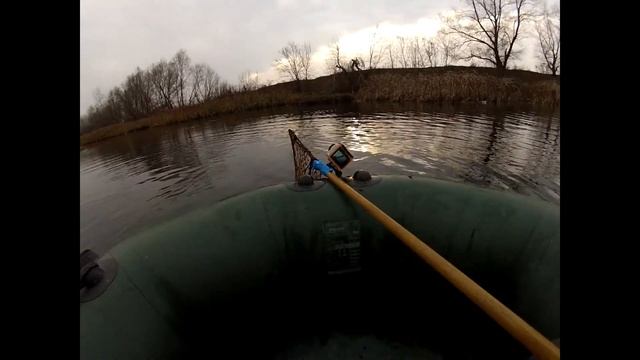 ловля раков подсакой/подводные съемки смотреть онлайн