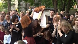 Окончен школьный роман