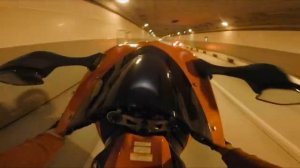 Устроили ночные гонки по городу - Мотоцикл VS  Ford Mustang.mp4.mp4