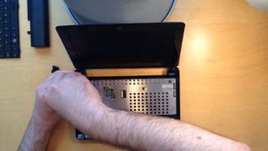 Asus Eee PC 1005HA | How to replace HDD with SSD - Part (3/3)