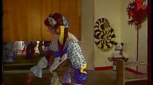 первая песня петрушки из передачи СКАЗКА ЗА СКАЗКОЙ