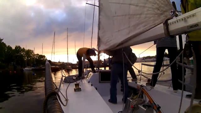 Учимся работать с такелажем и ставить грот. смотреть онлайн