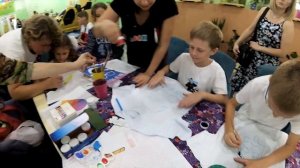 рисую на ФУТБОЛКЕ  мастер класс Как раскрасить футболку ??