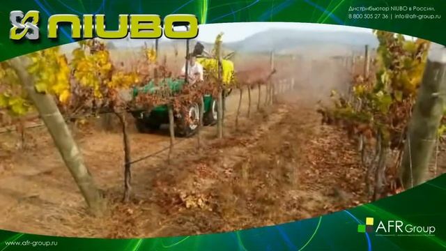 Навесной опрыскиватель NIUBO STAR на тракторе Ferrari смотреть онлайн