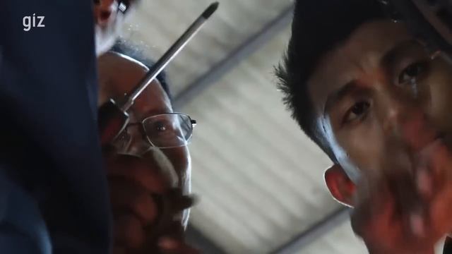 Training For Myanmar's New Economy смотреть онлайн