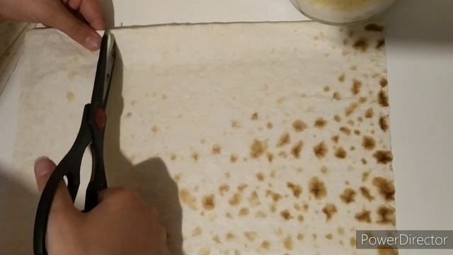 Горячие рулетики из лаваша с колбасой и сыром смотреть онлайн